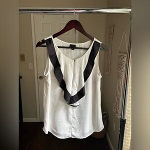 Worthington Elegant Black and White Ruffle Blouse